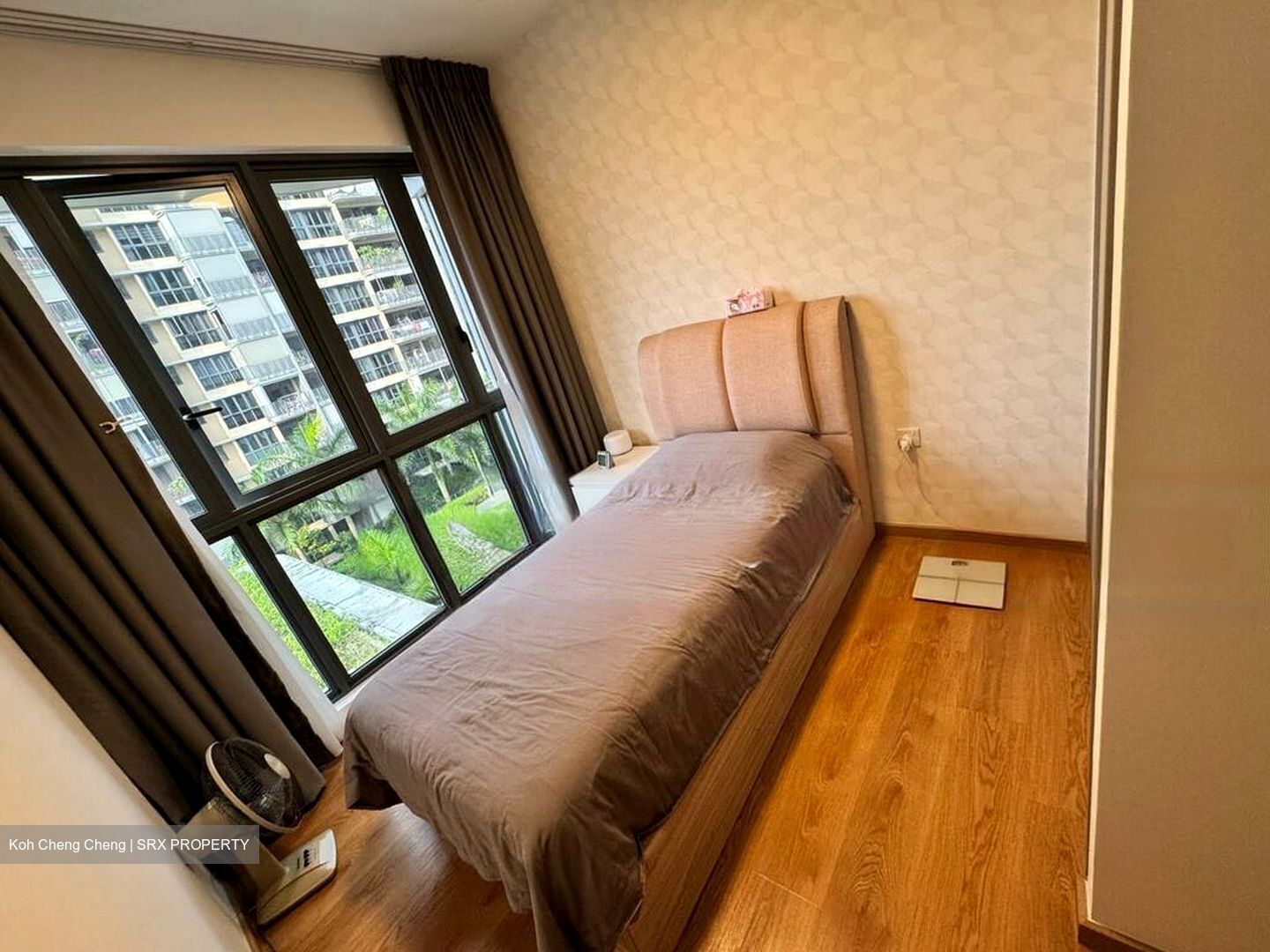Hundred Palms Residences (D19), Condominium #458004001